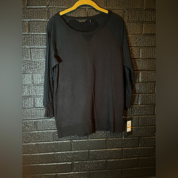 Donna Karan Tops - ✨Donna Karan Black Long Sleeve Top